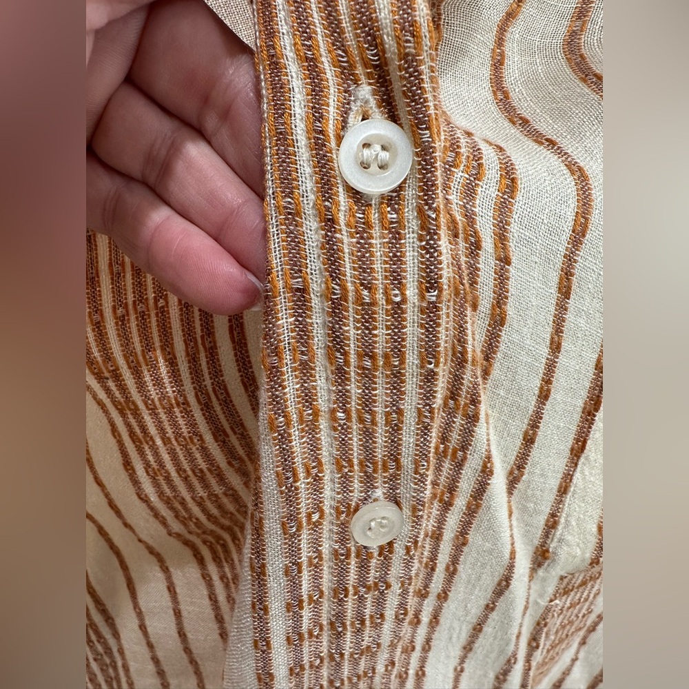 Carley Jean En Creme Button-Up Blouse Size Small - Picture 5 of 9